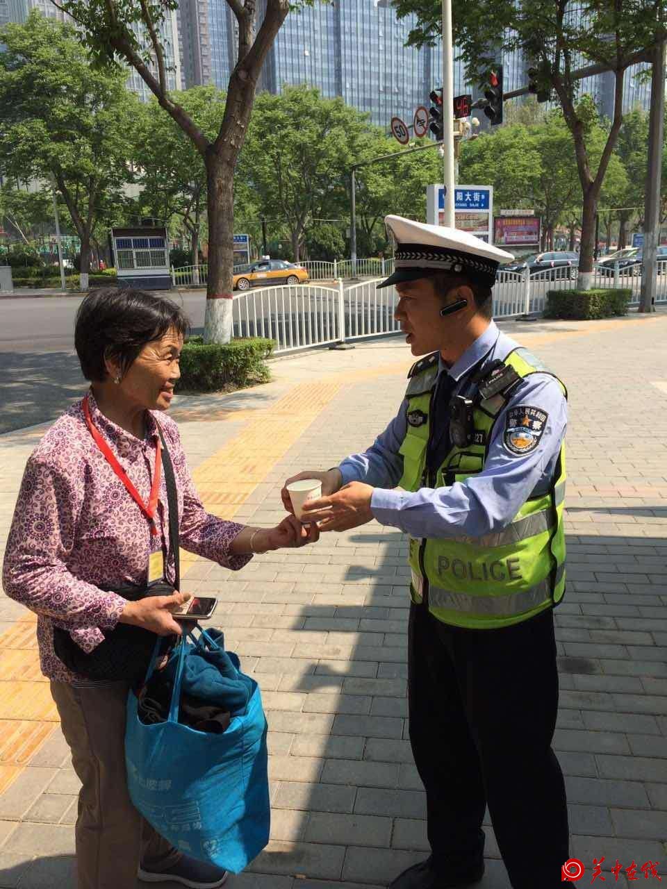 【五一警讯】一杯水的感动
