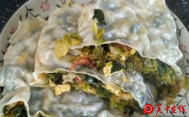 【关中在线】在临潼农村，有一种美食叫“菠菜卷卷”！