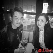 宋佳合影女神张曼玉 与搭档钟汉良重聚