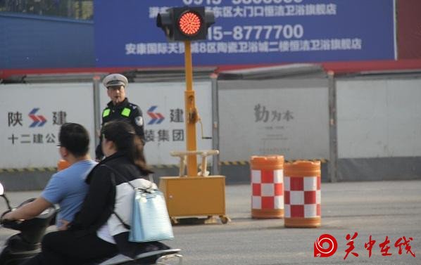 高新公安分局交警大队圆满完成安康市党代会交通安保工作
