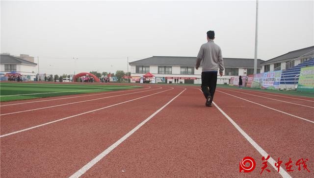 蒲城县第四届干部职工运动会在卤阳湖开幕（高清组图）
