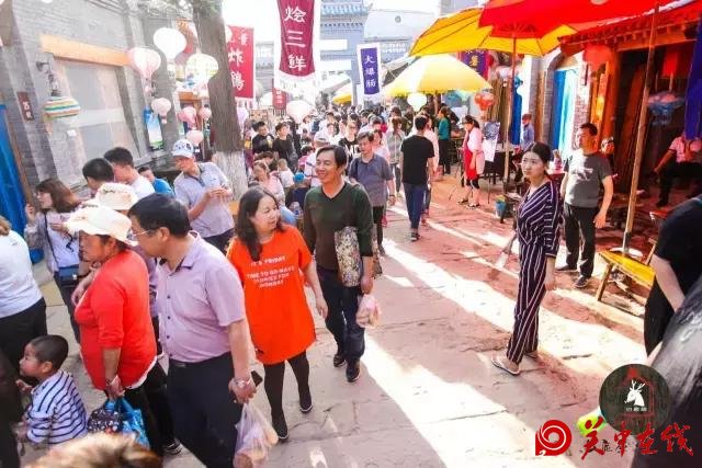2017西安灞桥白鹿原·白鹿仓首届热气球嘉年华活动圆满成功