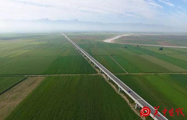西安周边有一条最美公路，沿路有50处景点太美了，你知道在哪吗