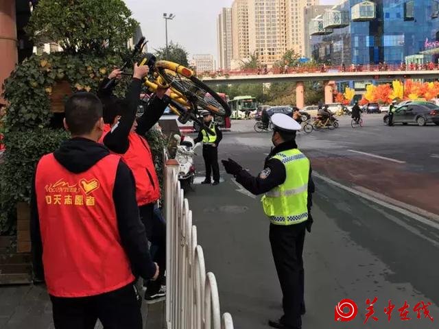 今天，我们要做路人眼里的“傻子”