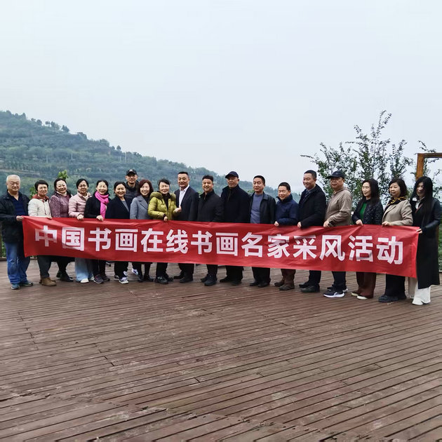 塬上墨香暖重阳:老中青三代同堂挥毫,40幅佳作赠乡亲